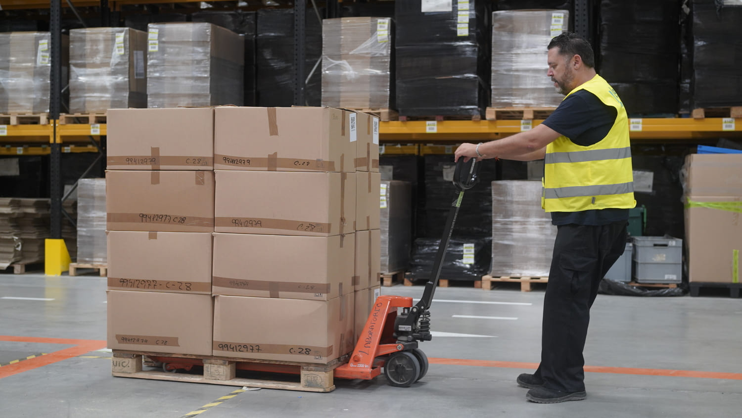 diferencia entre logistica y cadena de suministro